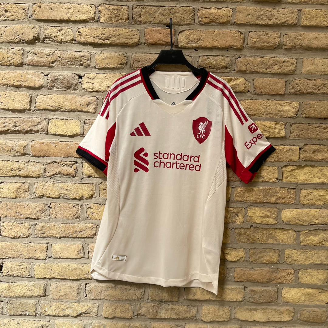 کیت پلیری دوم لیورپول25/26(مطابق اورجینال)59851